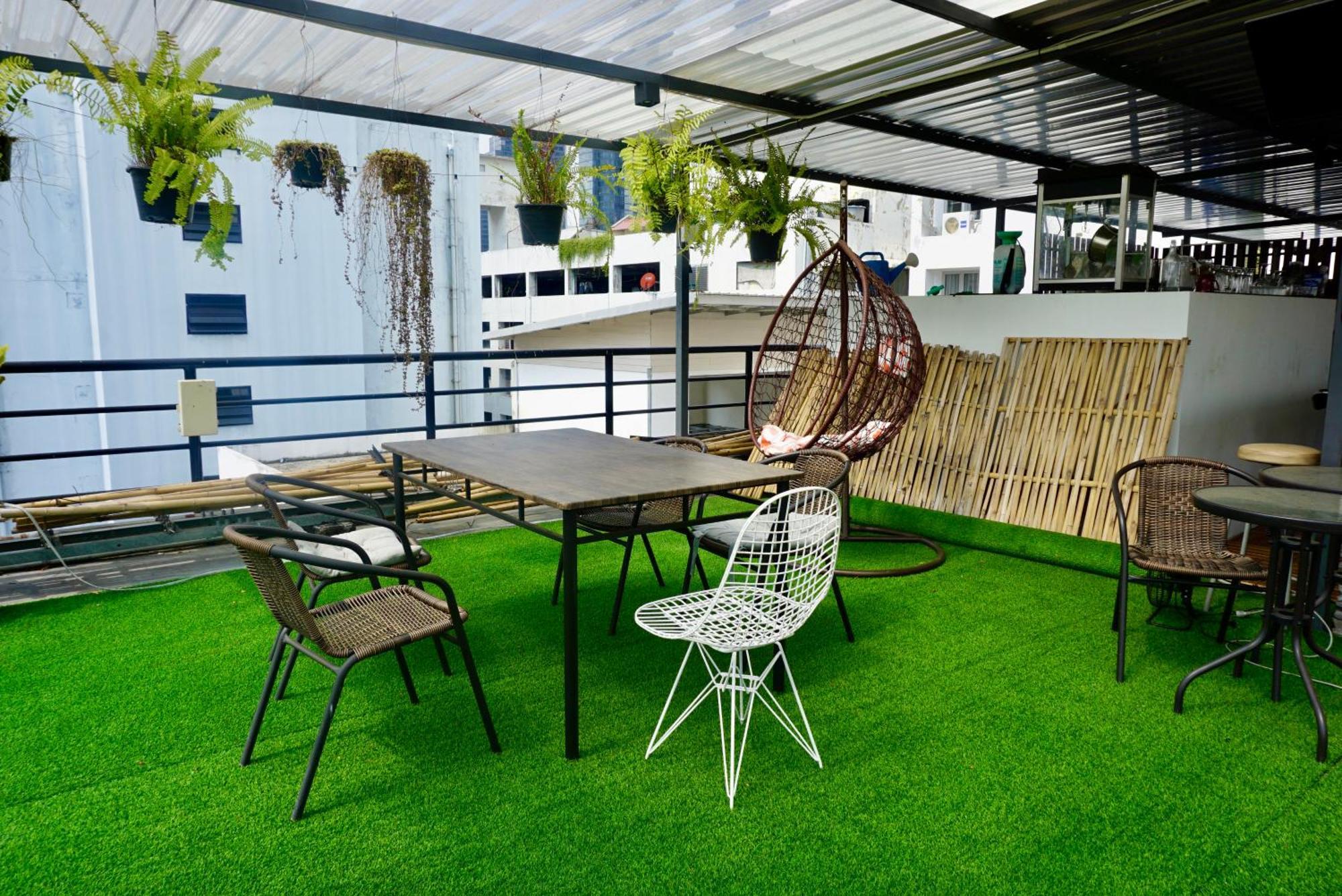 Silom Soi 3 Hash Apartment Hip And Funky With Rooftop View Bangkok Eksteriør billede